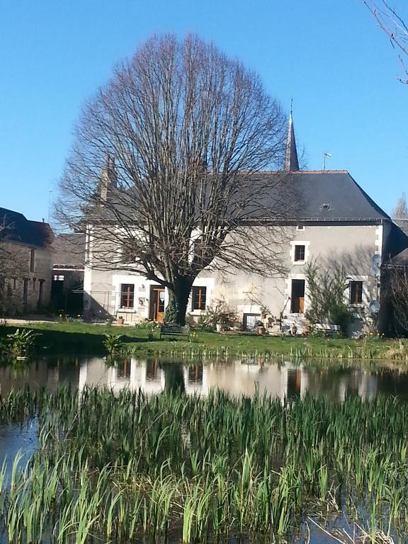 Bed and Breakfast La Cle Des Jardins Nouatre Экстерьер фото
