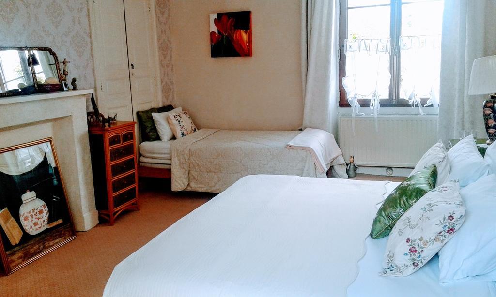 Bed and Breakfast La Cle Des Jardins Nouatre Экстерьер фото